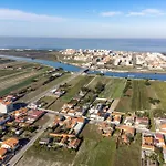 Invesdora E Governador Apartment *